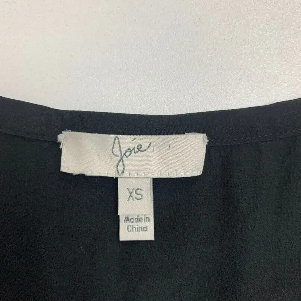 Joie Silk Blouse Womens XS Extra Small Black Cap Sleeve Scoop Neck Lined Shirt